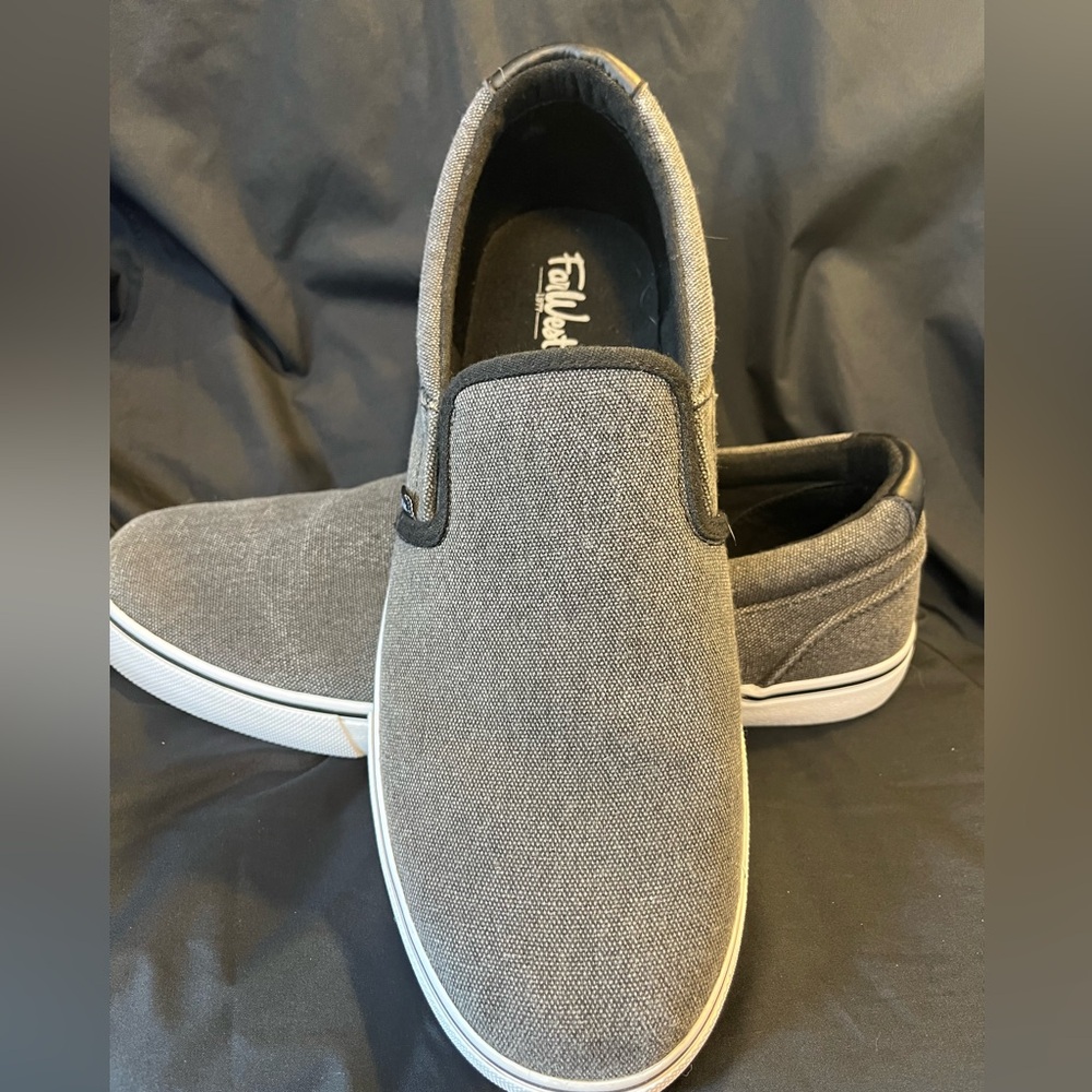 Men’s Far West Saturna Gray Slip-On Shoes size 11